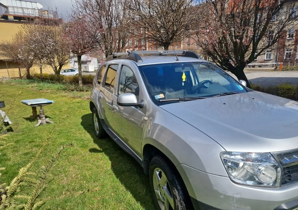 Dacia Duster cena 27500 przebieg: 120000, rok produkcji 2012 z Katowice małe 37